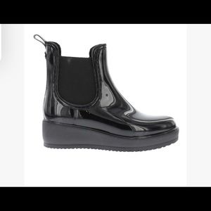 Nicole Miller Bundle-New York FROST  Black Ankle Rain Boot Women's Size 11m